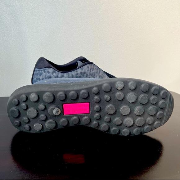 Unworn pair of Jessica Simpson “The Warm Up” shoes - Picture 2 of 4